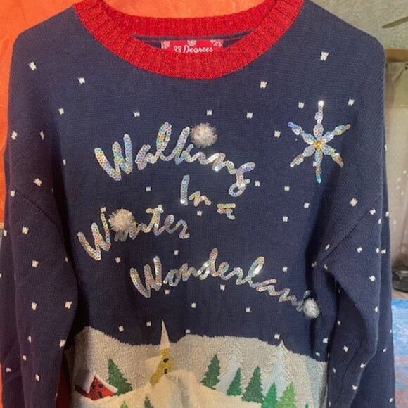 33 Degrees Christmas Sweater - Picture 1 of 3